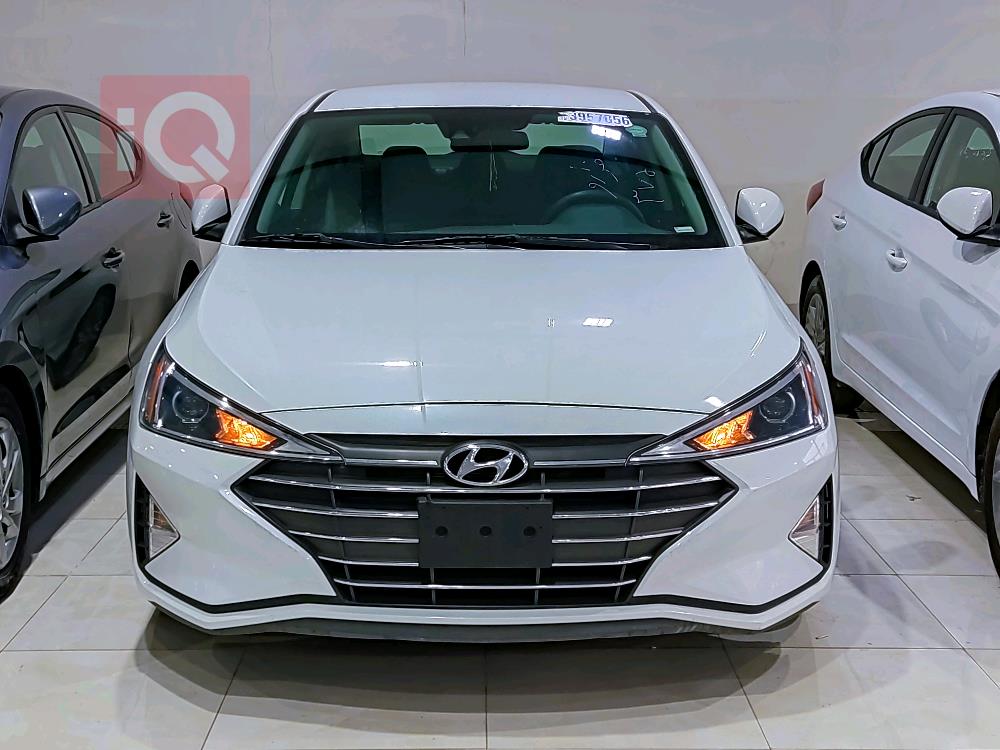 هیوندای ئەلەنترا